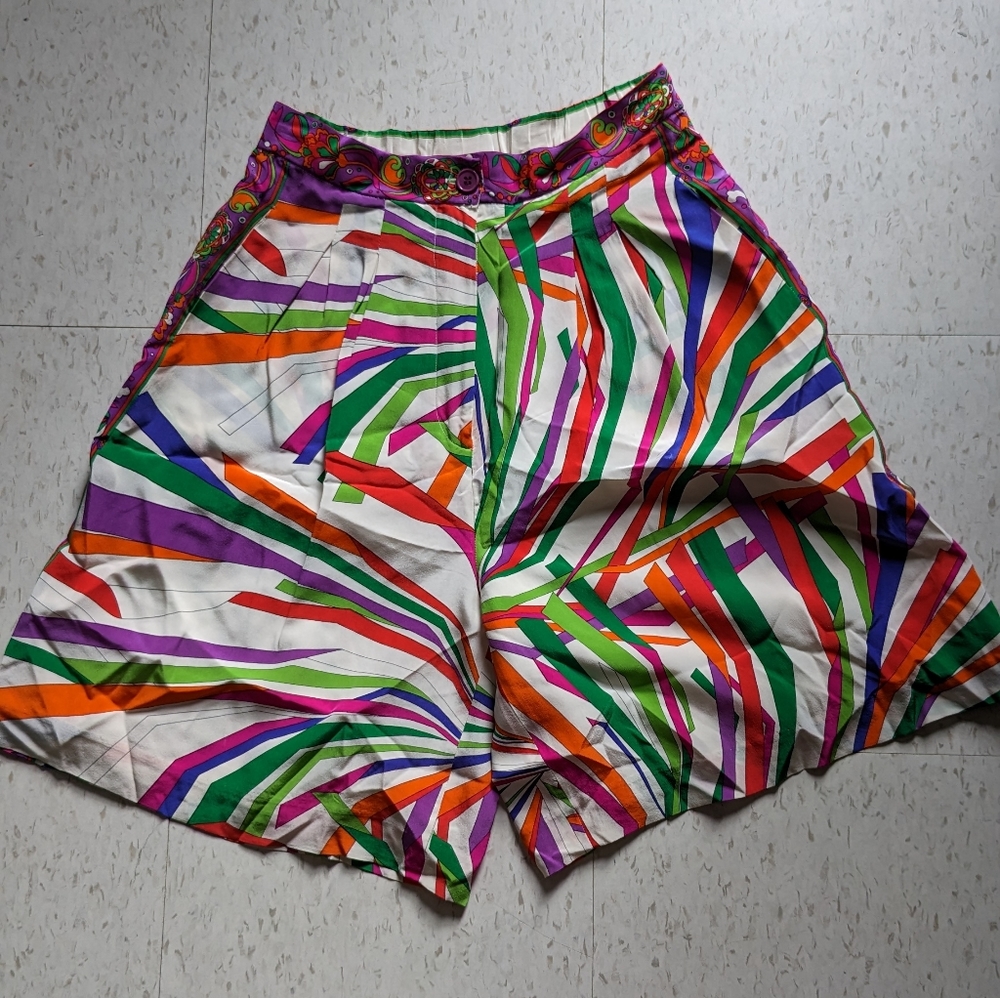 Vintage Oleg Cassini Silk Patterned Shorts.